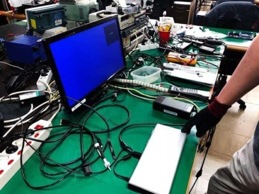 Hinh-thuc-te-polycom-group-310-group-500-3