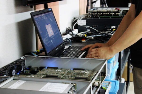 Hinh-thuc-te-CISCO-MCU-Tanberg-4505-4