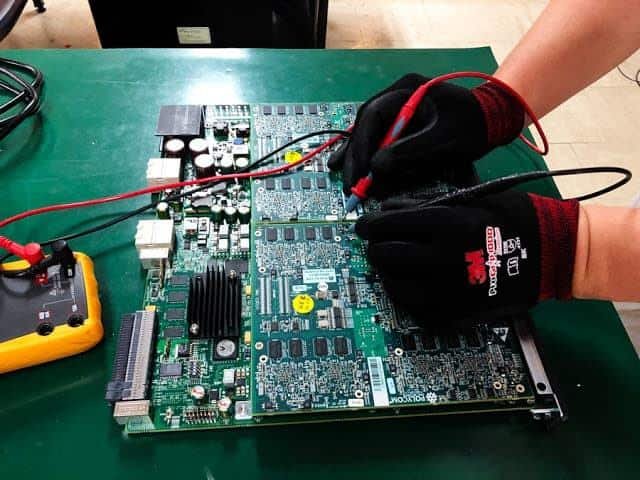 Sửa chữa MCU POLYCOM RMX 2000 3 sua-chua-POLYCOM-MCU-RMX-2000-3