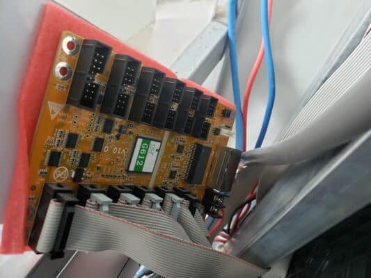 Màn hình LED 2 Bo mạch điều khiển các module LED